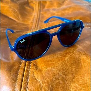 NWOT Ray-Ban CATS 5000 CLASSIC Sunglasses